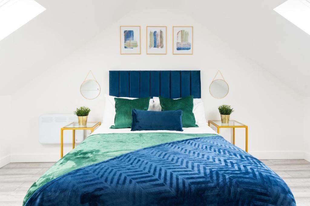 Luxurious Apartments - In カーディフ エクステリア 写真